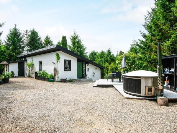 4 Person Holiday Home In Ebeltoft-by Traum - デンマーク