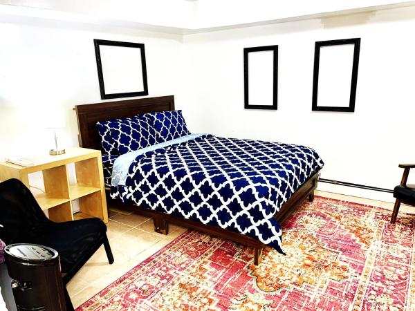 Lic, Private 1 Bedroom, Livingroom, Kit And Full Bath Apt - New York City