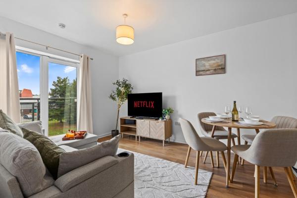 Stylish Central Warrington Stay - Warrington