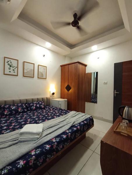 The Boss House 2 Studio Apartment - Indore