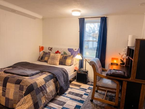 Private Room In Maplewood - Woodbury, MN