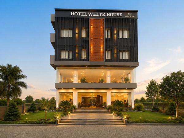 Townhouse Outer Ring Road Vhirgaon Formerly White House - Nagpur
