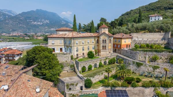Byron House By Immobilux - Nago-Torbole