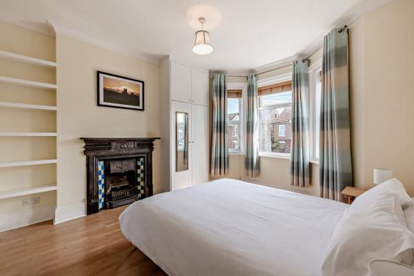 Host & Stay - House On The Hill - Hastings