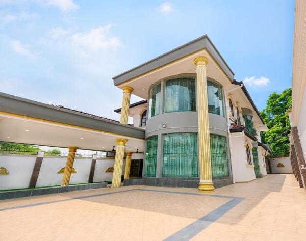 The Aurelia Manor, 33pax, Tun Hussien Onn, Cheras - 吉隆坡