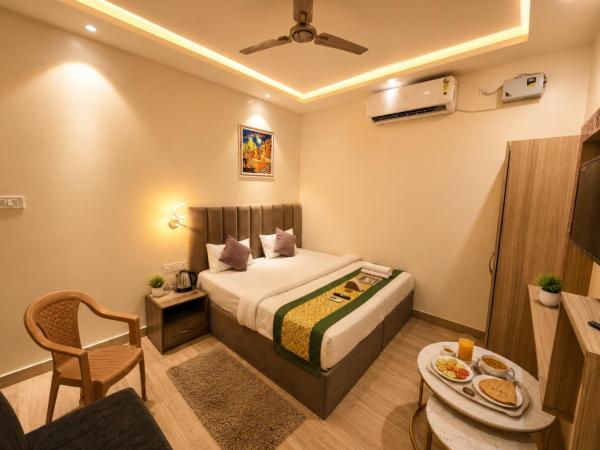 Hotel Shree Baanaaras In - Warm Hospitality & Comfortable Room - Wifi - Restaurant - Best Family Hotel In Varanasi - Benares