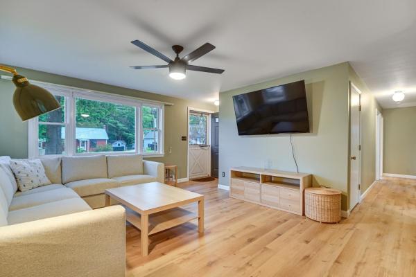 5 Mi To Sunday River Resort! Mtn-view Home - Bethel, ME