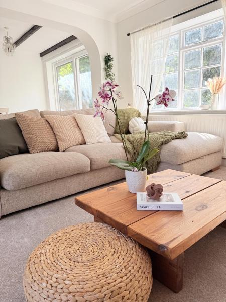 English Cottage In Vibrant London Borough - Hampton
