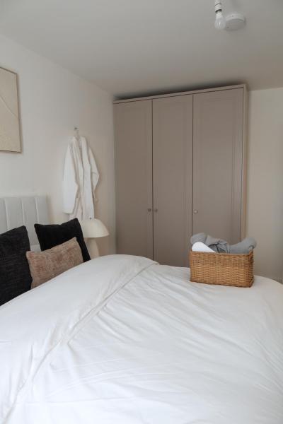Stylish Modern Home With Parking & Comfort - Dundalk