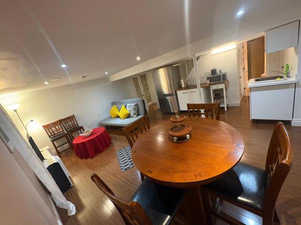 Private Studio Basement Apartment - Markham