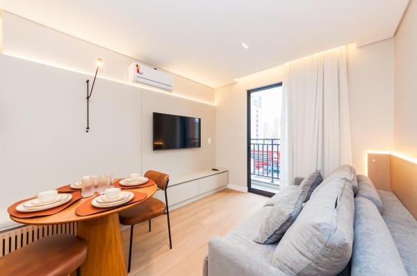 2-bedroom Furnished Apartment With 2 Parking Spaces And Balcony In Downtown - Curitiba