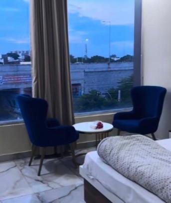 Hotel Amrindra - New Chandigarh