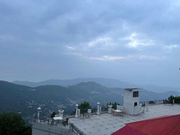 Rockcliff Resort - 4bedroom Apartment At Kashmir Point - 5 Min To Gpo - 巴基斯坦