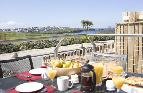 Cinq 5 Zinc In Fistral, Newquay - Newquay