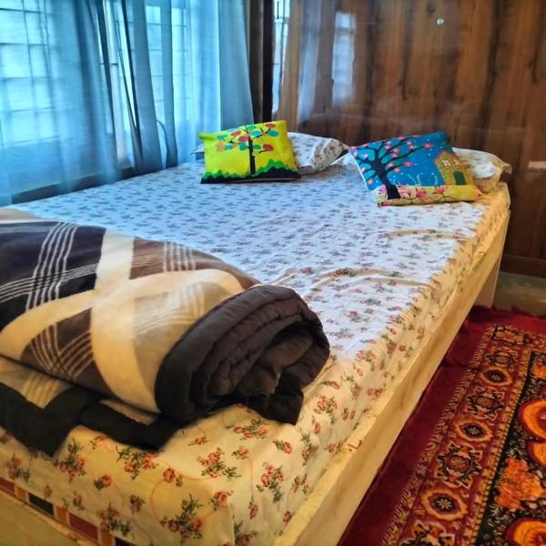 Urban Cabin Homestay Ac Extra Chargeable - Guwahati