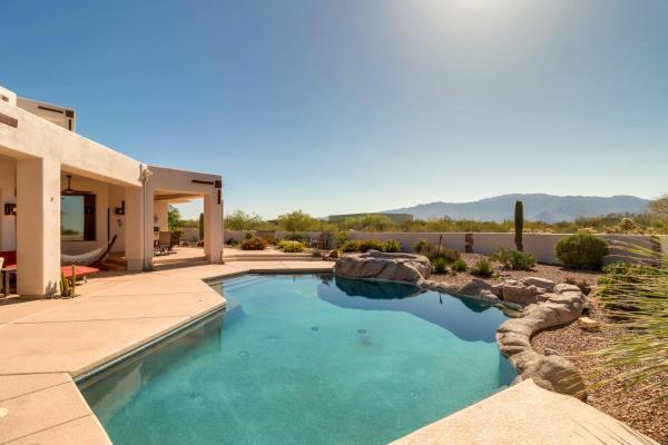 Mtn-view Oasis W/ Pool, Spa & Gym In Oro Valley! - Marana, AZ