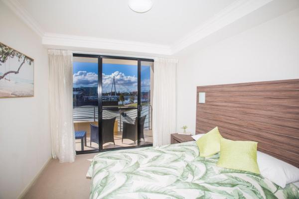 Lovely 2 Bedroom Serviced Apartment & Free Parking - Mandurah