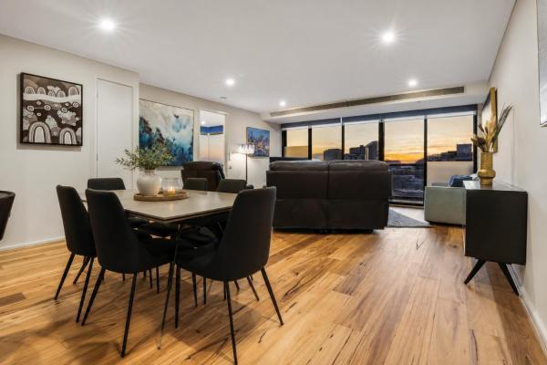 Exceptional Apartment In Southbank With 2 Car Parks - Tottenham