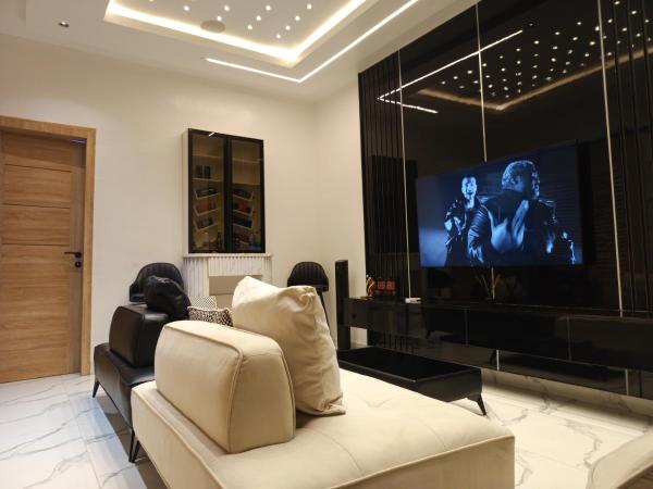 Greenwich Garden - Lagos