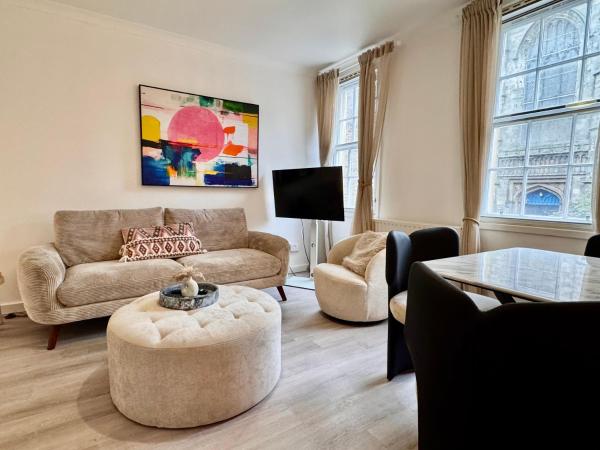 Nicolson Street Two Bedrooms - Edinburgh
