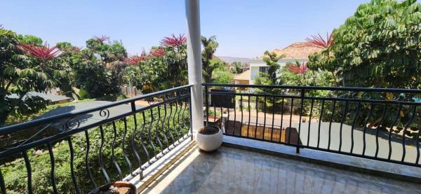 Gezana Guest House, Gacuriro, Kigali - Kigali