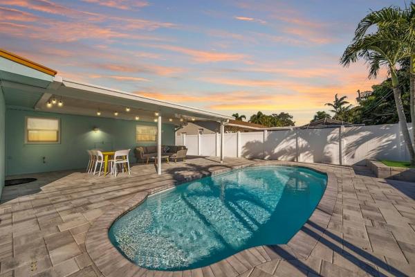 Heated Pool, Game Room, Minigolf - Mermaid Cove - Largo, FL
