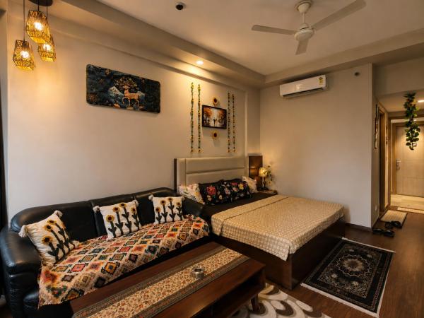 Stay At Sunlit Omaxe India Tradecentre , Omaxe Itc , Expomart , Parichowk - ラージャスターン
