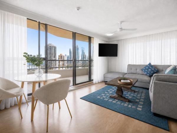 1br Ocean View Escape With Rooftop Pool & Spa - Surfers Paradise
