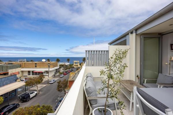 Sandy@village - Newly Renovated + Bay Views - オーストラリア ブライトン