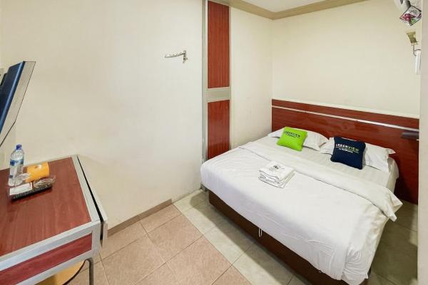 Urbanview Hotel New Land Near Harbour Bay Batam - Batam