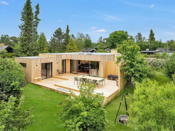 The photo shows the Holiday Home Matti - 1km from the sea by Interhome located in the city of Græsted.