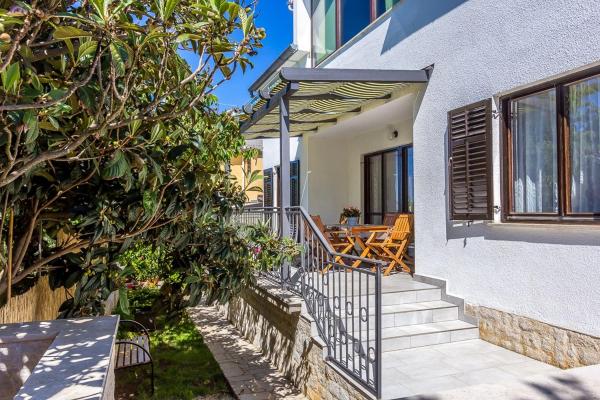 Nella foto è visibile l'oggetto Apartment Vivi situato nella città di Pola (Pula).