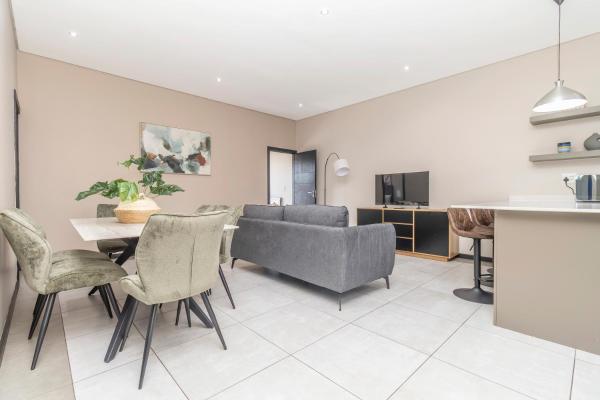 Contemporary Rome Living - Johannesburg