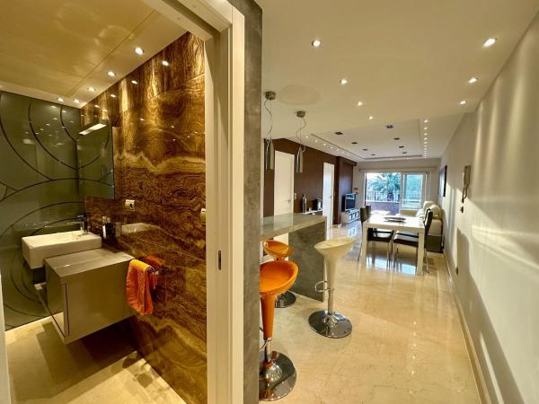 Luxurious Coastal Apartment Pet-friendly - La Marina