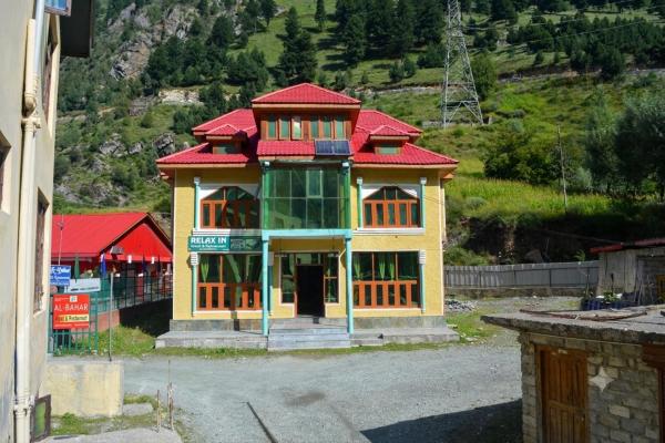 Hotel Relax Inn By Ackee Tree, Sonamarg - グルマルグ