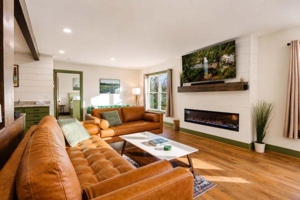 Hemlock Haven - Fall Creek Falls Escape -Sleeps 16 - Fall Creek Falls State Park, Spencer