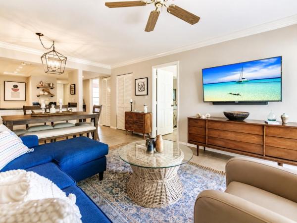 Park Shore Resort-top Floor Bldg C 221- Peaceful - Naples, FL