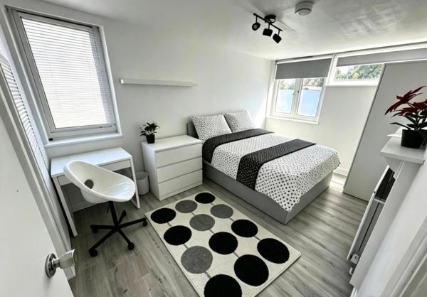 Cosy 3 Bedroom Home In Foresthill Lewisham - ロンドン