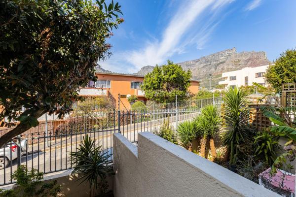 Pet-friendly Studio With Private Patio And By Ctha - Camps Bay