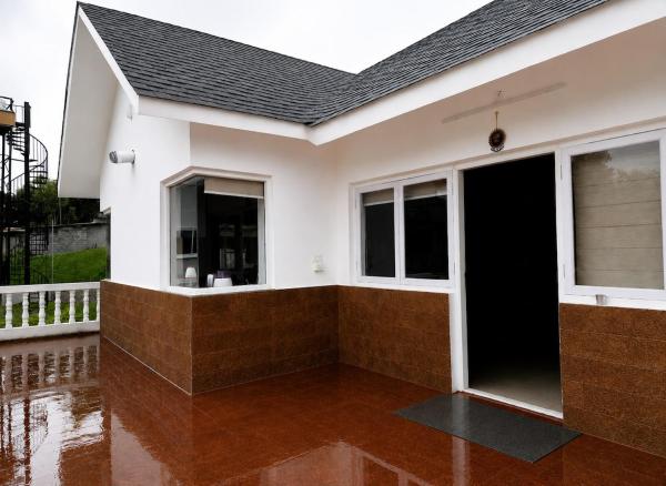 Full Bungalow With 3 Bedrooms - Coonoor