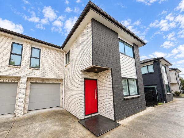 Brand New 3br V Beach&train Walk V Courtyard Garage - Auckland