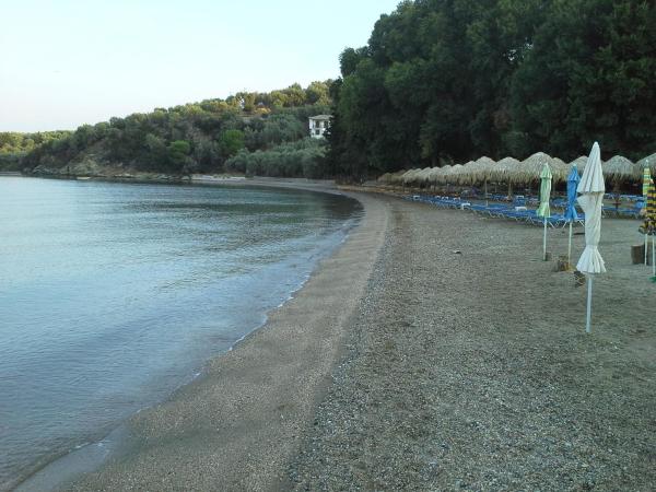 På billedet ses objektet Beachfront home for 8, Kalifteri Beach, Afissos beliggende i byen Afissos.