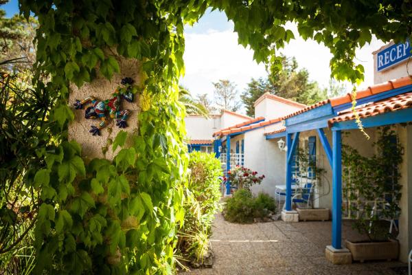 Hotel Des 4 Vents "Esprit Camargue" Parking Privé Gratuit - Aigues-Mortes