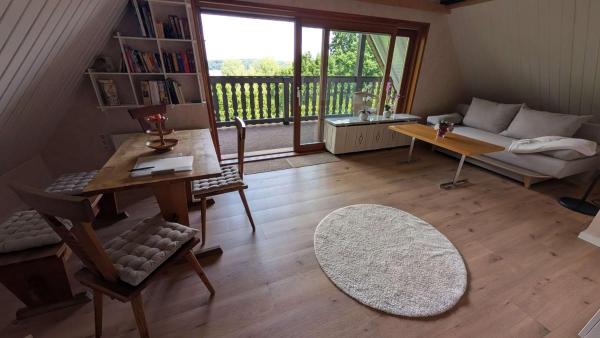 Wohnung Am Wald In Ruhiger Siedlung Panoramablick Zum Höchsten Kunstwerk Der Welt 5 Min Zur Autobahn Oder Zentrum - Mittweida
