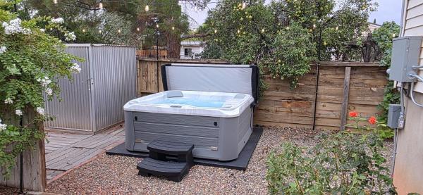 Hot Tub, 2 Bedroom, Kitchen, Washer-dryer, Lower - Lake Powell