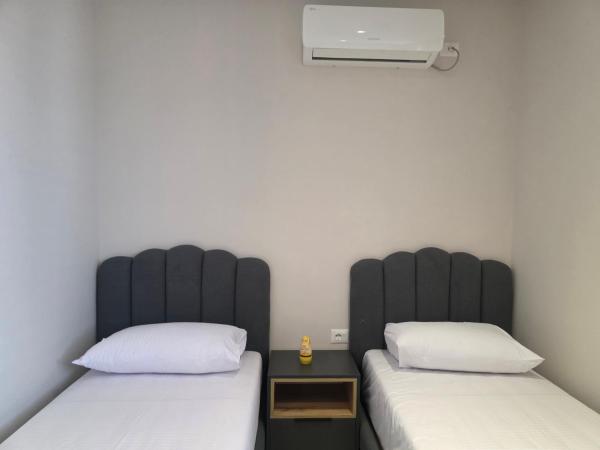 Vila Dalipaj Guest House - Tirana