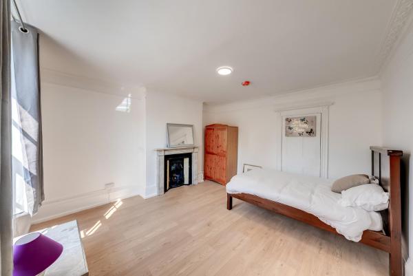 Chatham Hostel - Maidstone