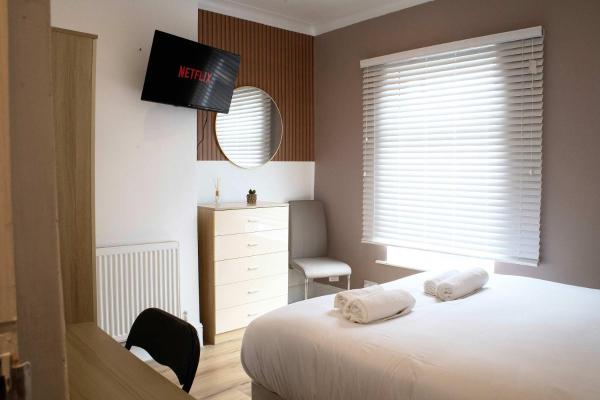 Near Anfield 3br 6 Beds 2 Baths Parking - Liverpool