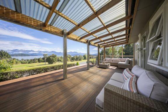 Manapouri Lakefront - Fiordland