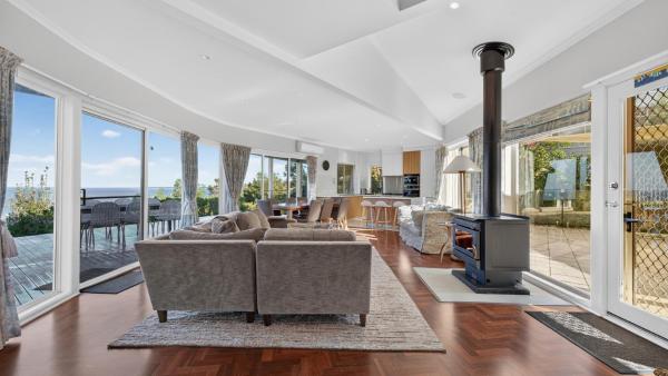 Aegina - Scenic Lakeside Family Retreat - Metung